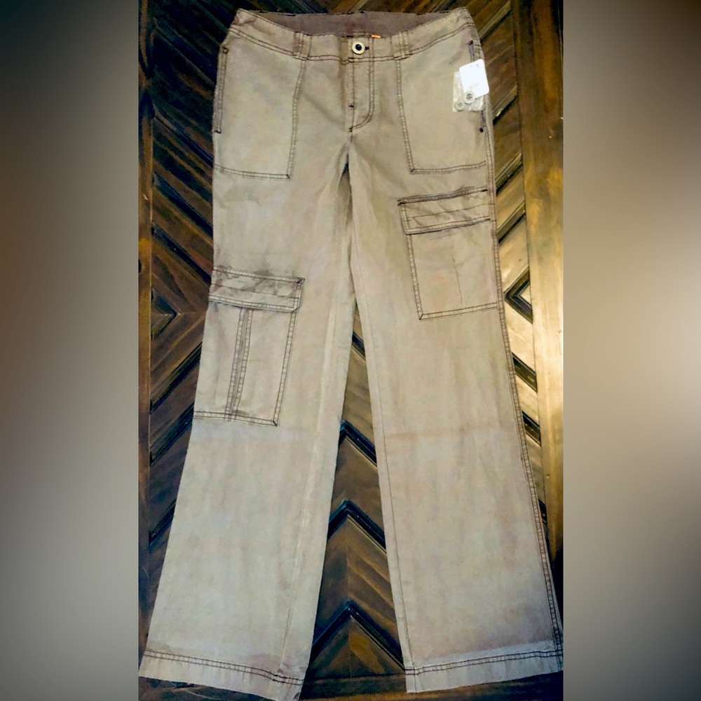 New with Tags Free People Cargo Pants - Size 4